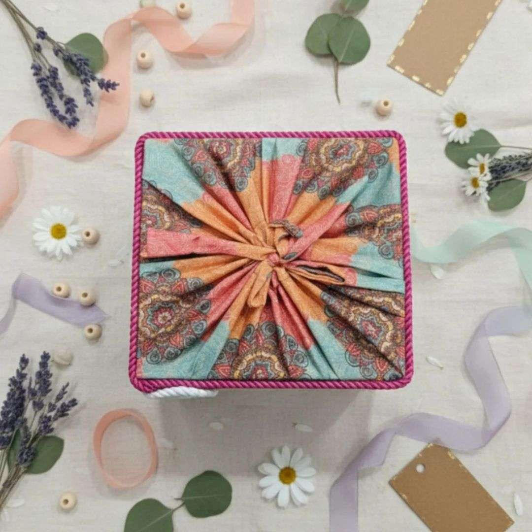 THE MINI CALMING KNOT BOX